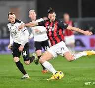 关于今夜法兰克福调整名单以备足总杯；远射贴柱环节打磨；底气十足；细节决定成败的信息-lol赛事竞猜